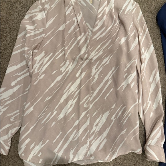 Perfect Work blouses!!!! - Picture 6 of 13